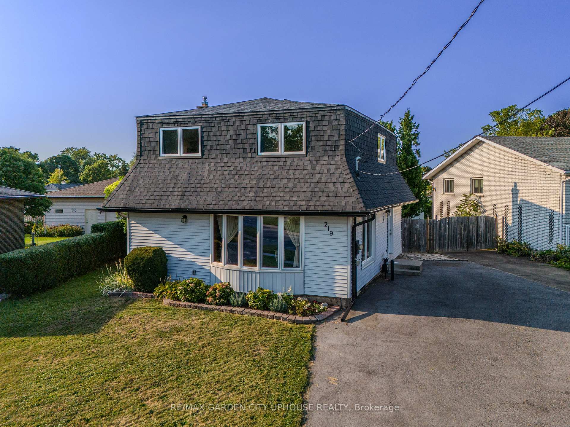 Photo 1 of 219 Lakeshore Road, St. Catharines, Lakeshore — HOMEH