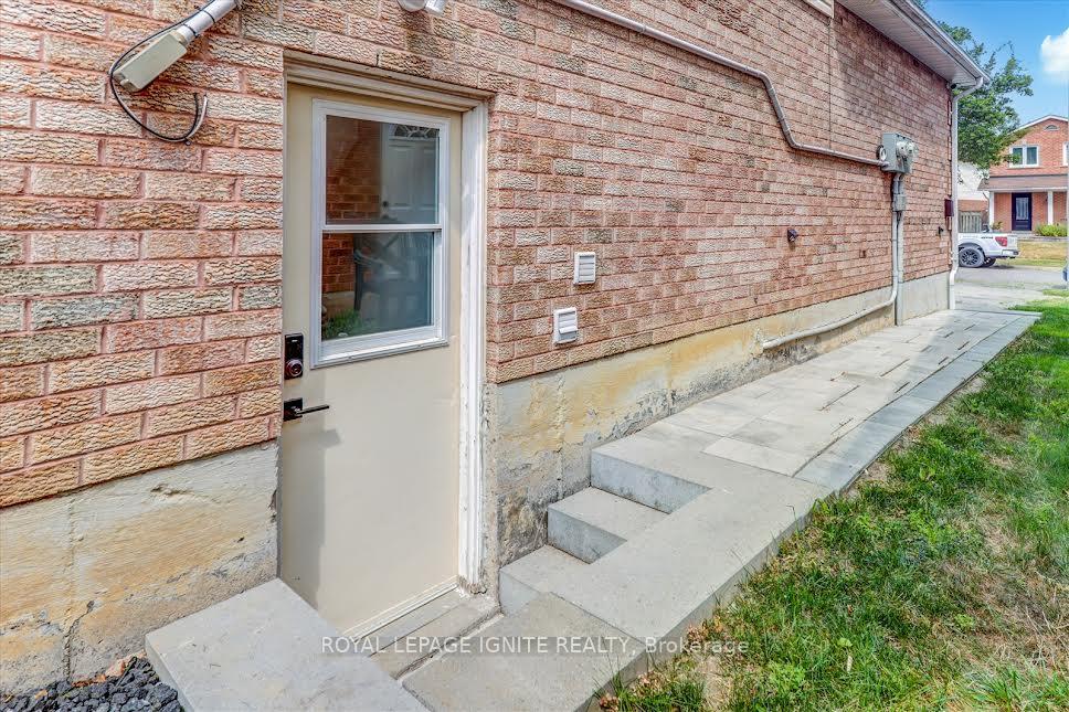 Photo 5 of Unit BSMT, 46 Stuart Road, Clarington, Courtice — HOMEH