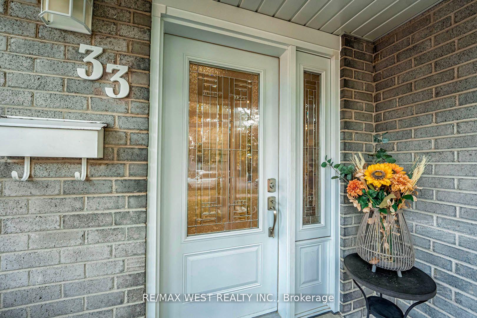 Photo 7 of 33 Herkley Drive, Brampton, Madoc — HOMEH