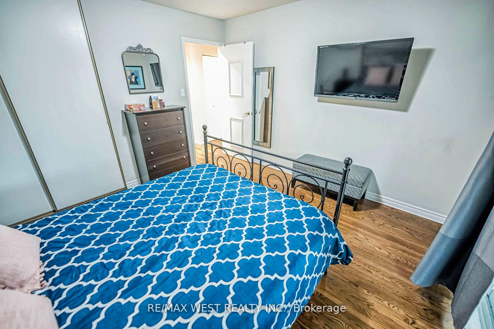 Photo 19 of 33 Herkley Drive, Brampton, Madoc — HOMEH
