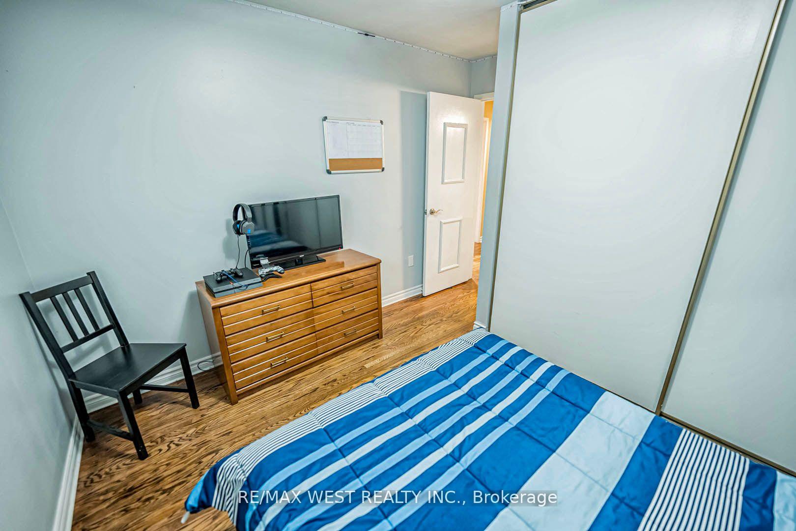 Photo 22 of 33 Herkley Drive, Brampton, Madoc — HOMEH