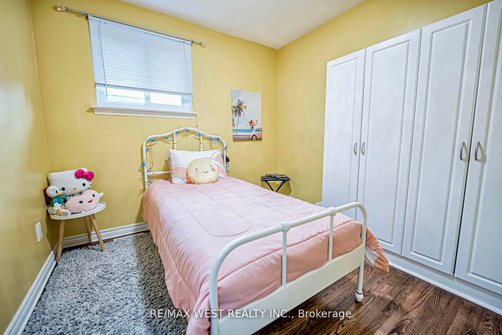 Photo 23 of 33 Herkley Drive, Brampton, Madoc — HOMEH