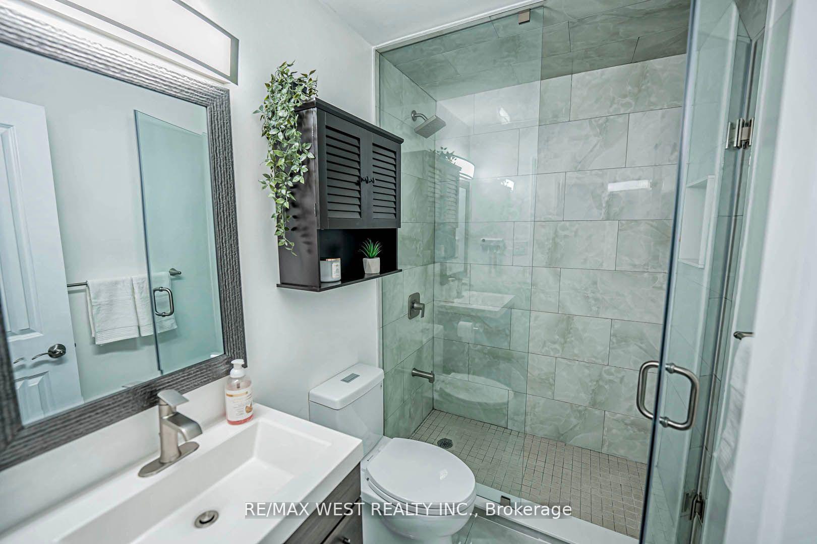 Photo 25 of 33 Herkley Drive, Brampton, Madoc — HOMEH