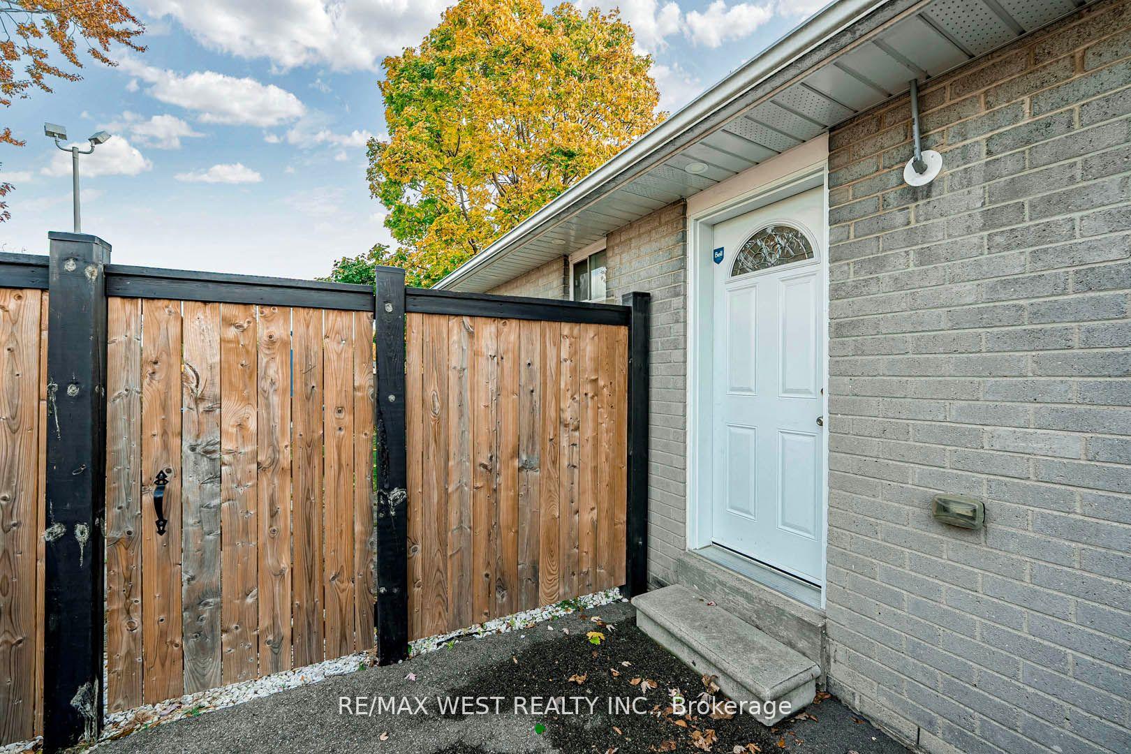 Photo 26 of 33 Herkley Drive, Brampton, Madoc — HOMEH