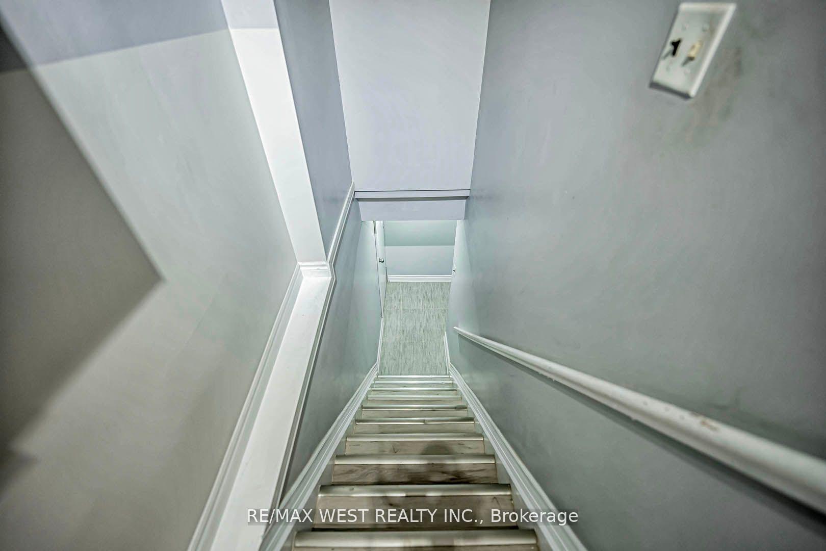 Photo 28 of 33 Herkley Drive, Brampton, Madoc — HOMEH