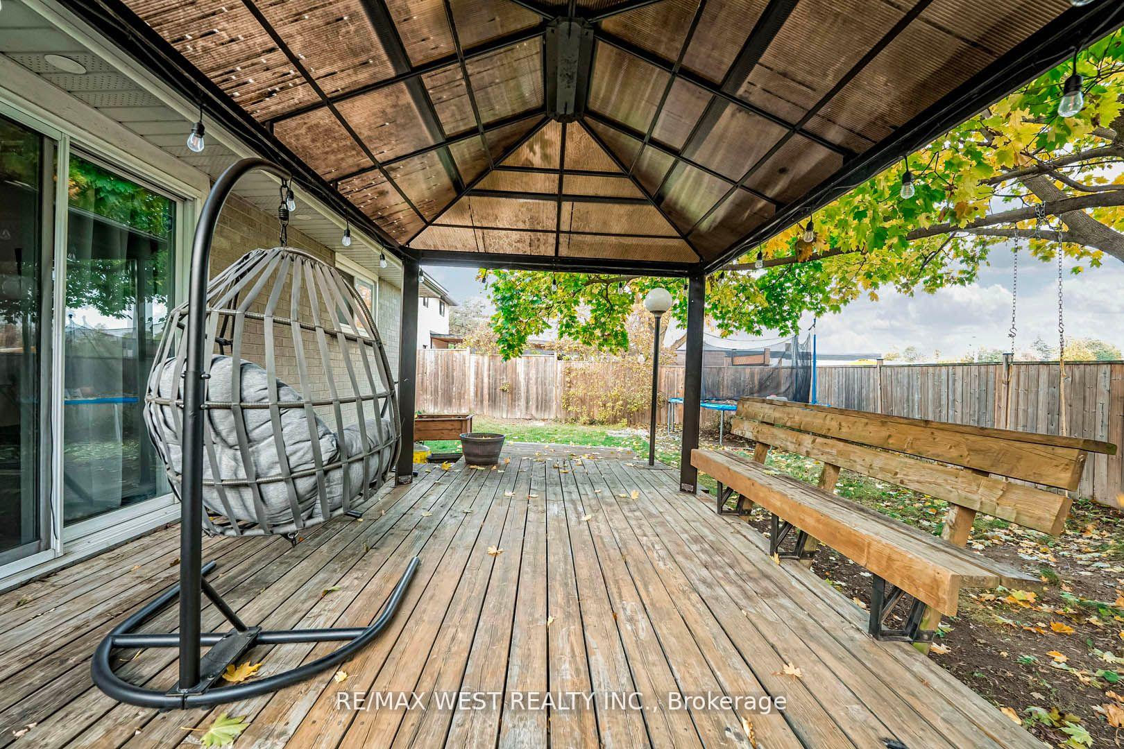 Photo 32 of 33 Herkley Drive, Brampton, Madoc — HOMEH