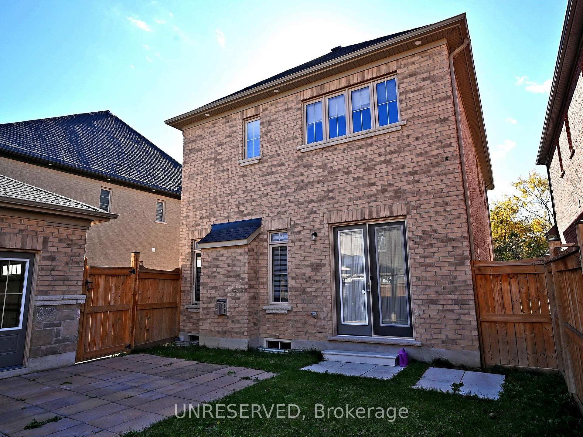 Photo 74 of 39 Trail Rider Drive, Brampton, Toronto Gore Rural Estate — HOMEH