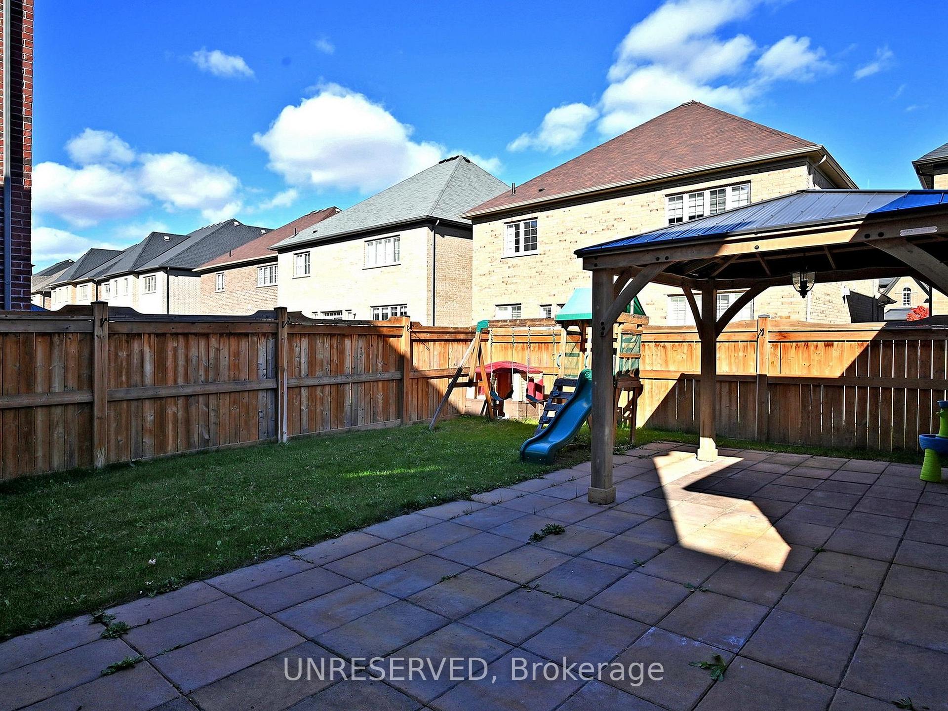 Photo 76 of 39 Trail Rider Drive, Brampton, Toronto Gore Rural Estate — HOMEH