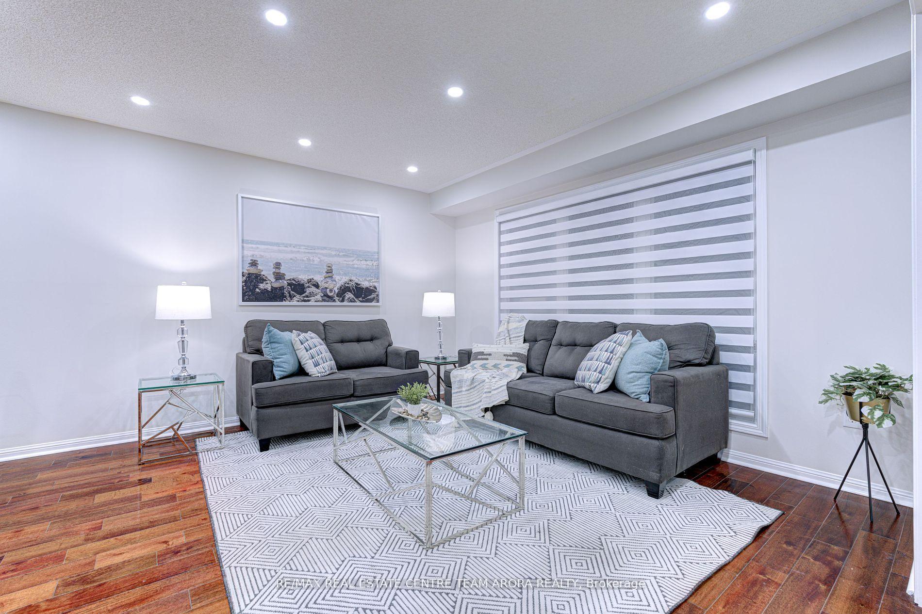 Photo 5 of 11 Jessop Drive, Brampton, Fletcher's Meadow — HOMEH