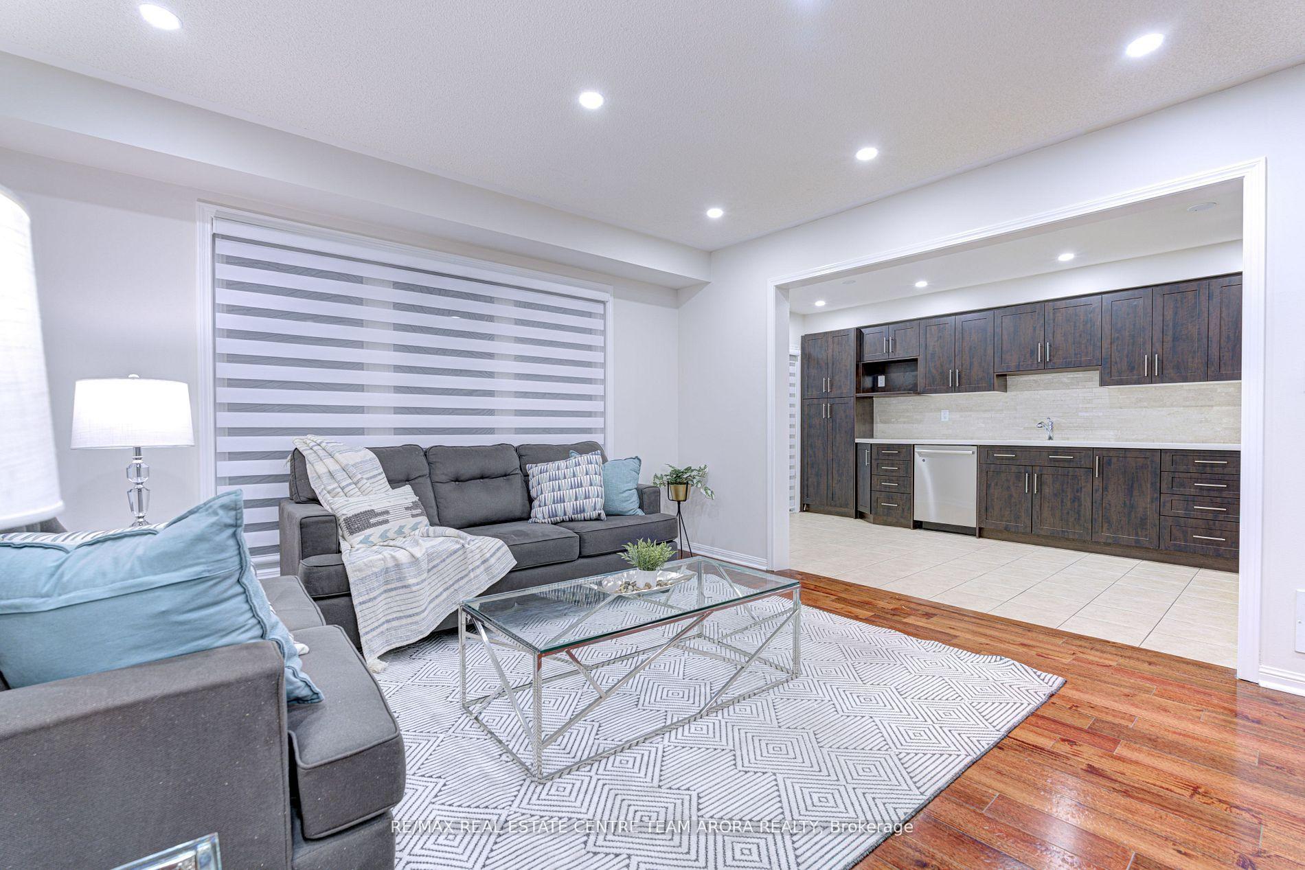 Photo 6 of 11 Jessop Drive, Brampton, Fletcher's Meadow — HOMEH