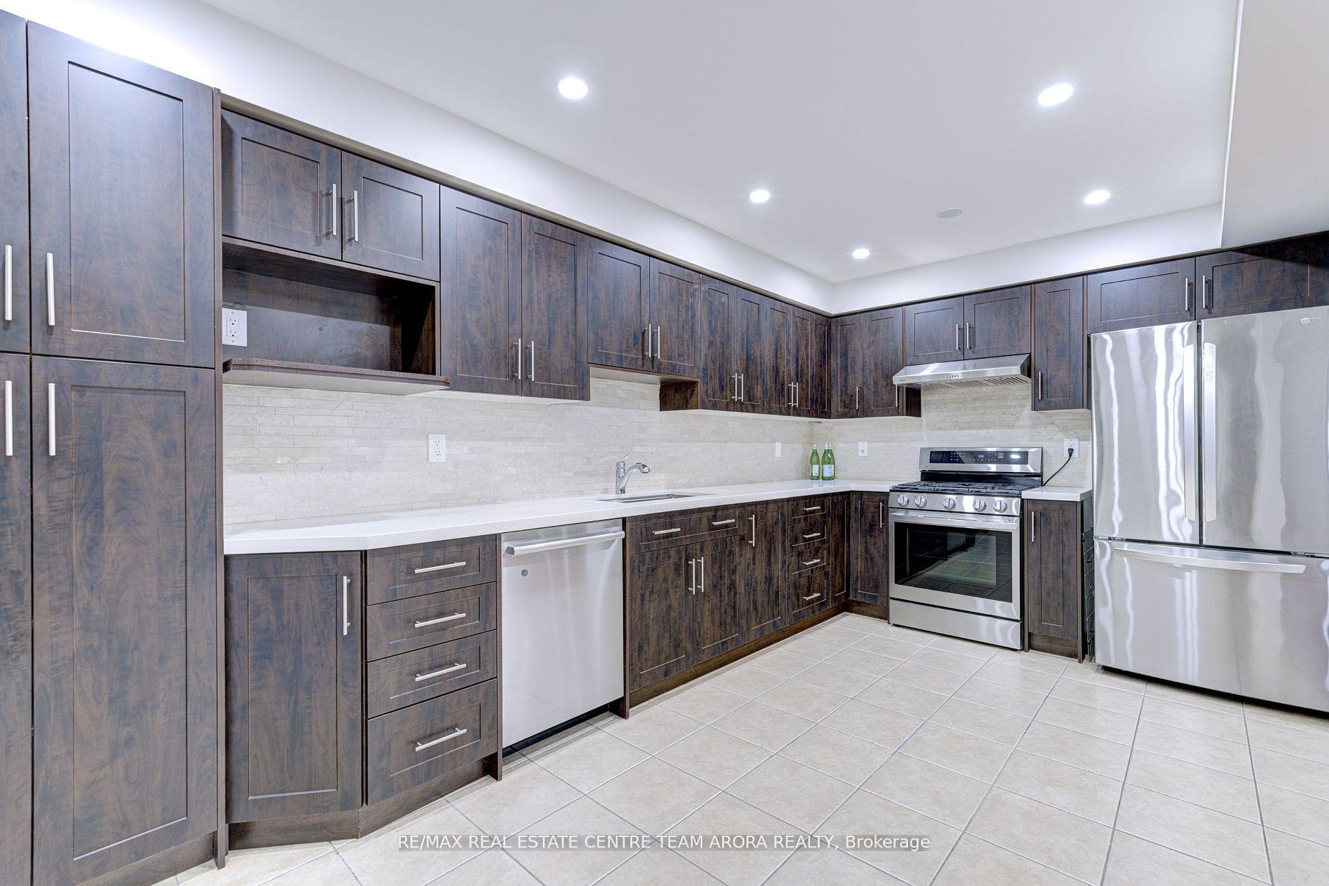 Photo 11 of 11 Jessop Drive, Brampton, Fletcher's Meadow — HOMEH