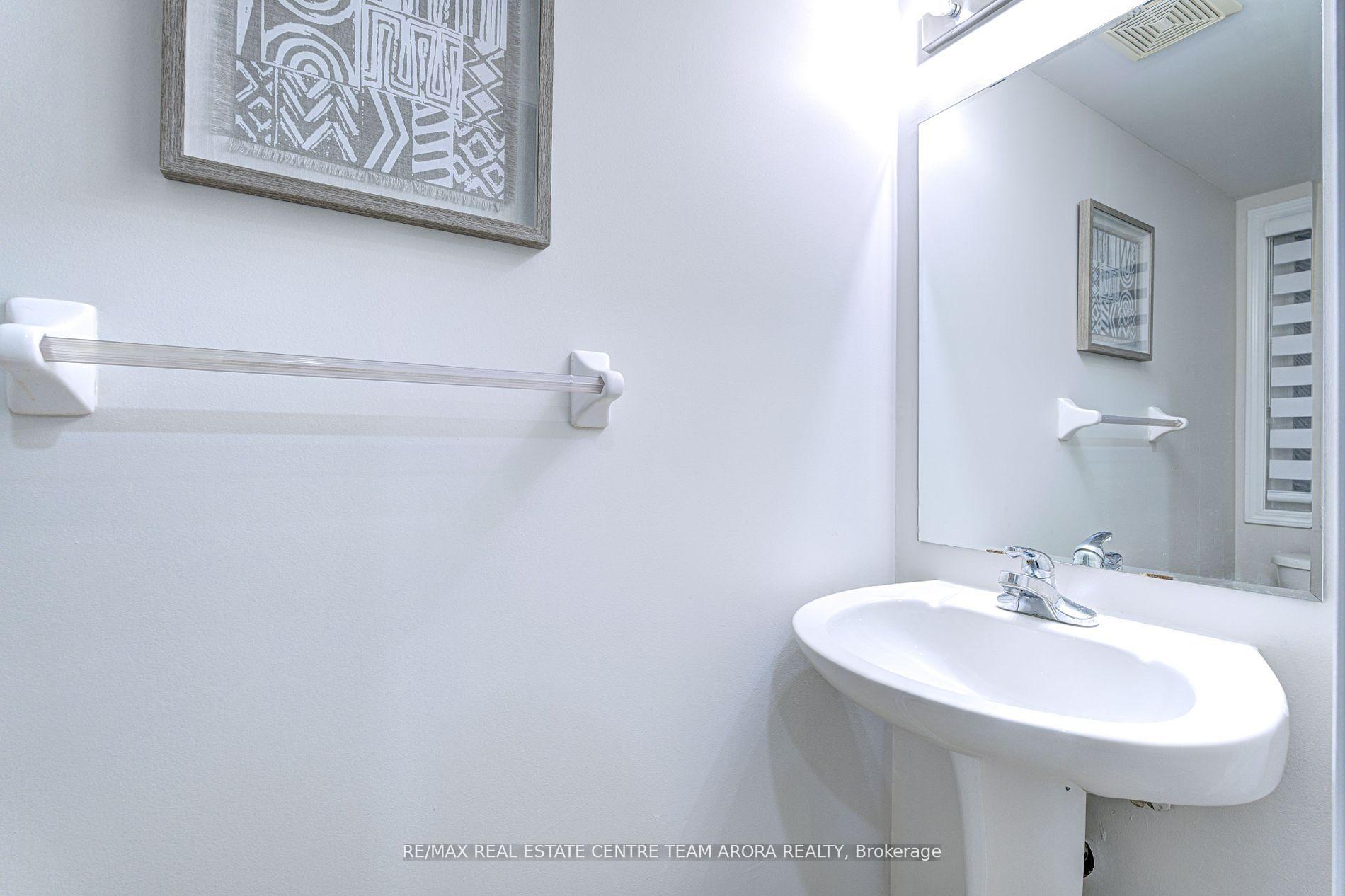 Photo 14 of 11 Jessop Drive, Brampton, Fletcher's Meadow — HOMEH