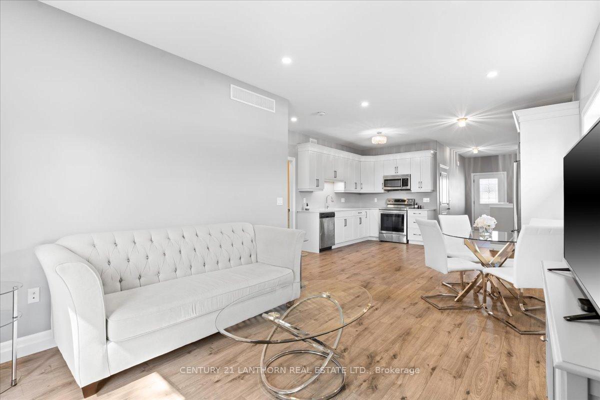 Photo 15 of 100 Barley Trail, Stirling-Rawdon, Stirling Ward — HOMEH