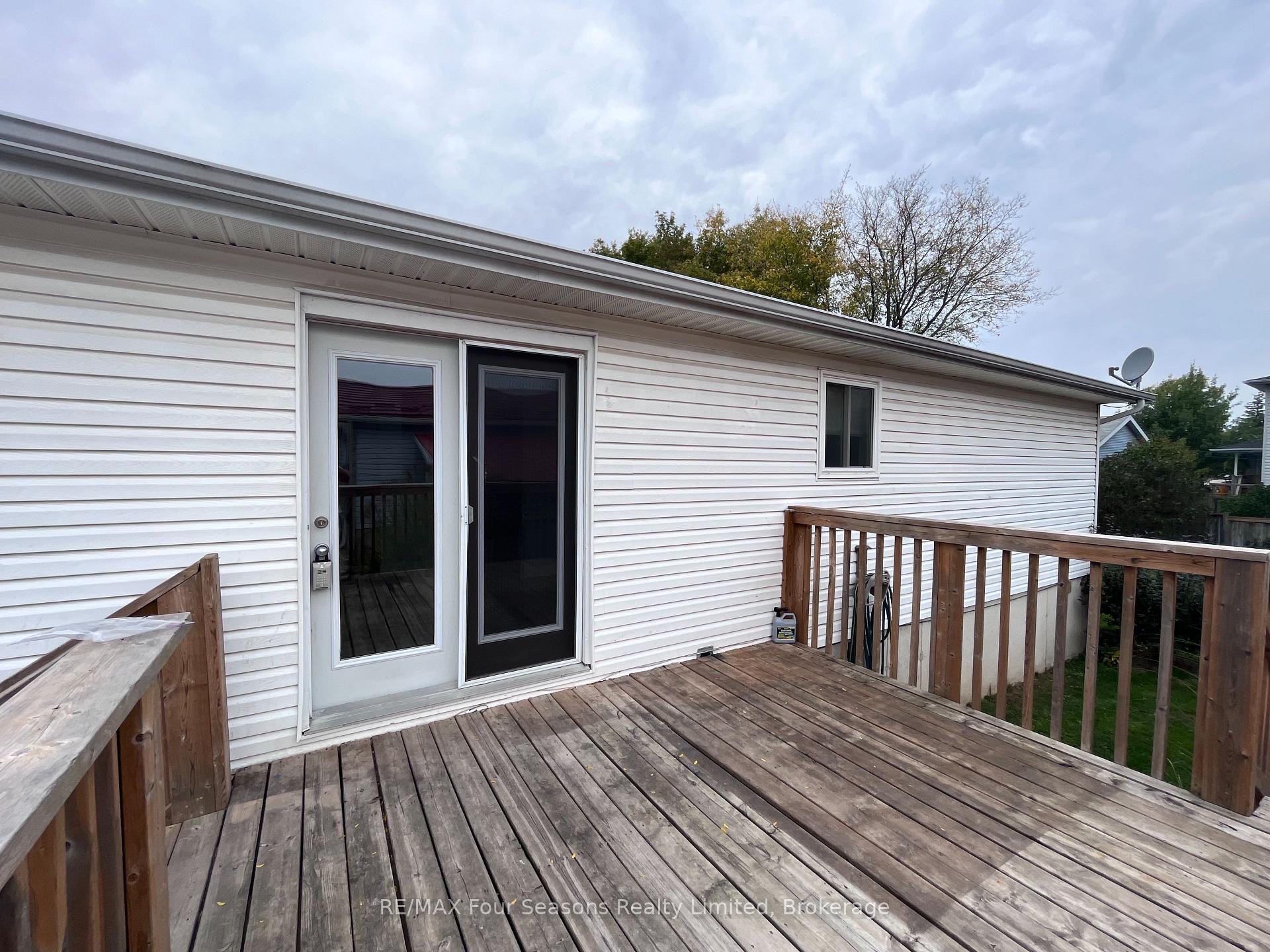 Photo 2 of Unit Upper, 19 Godden Street, Collingwood — HOMEH
