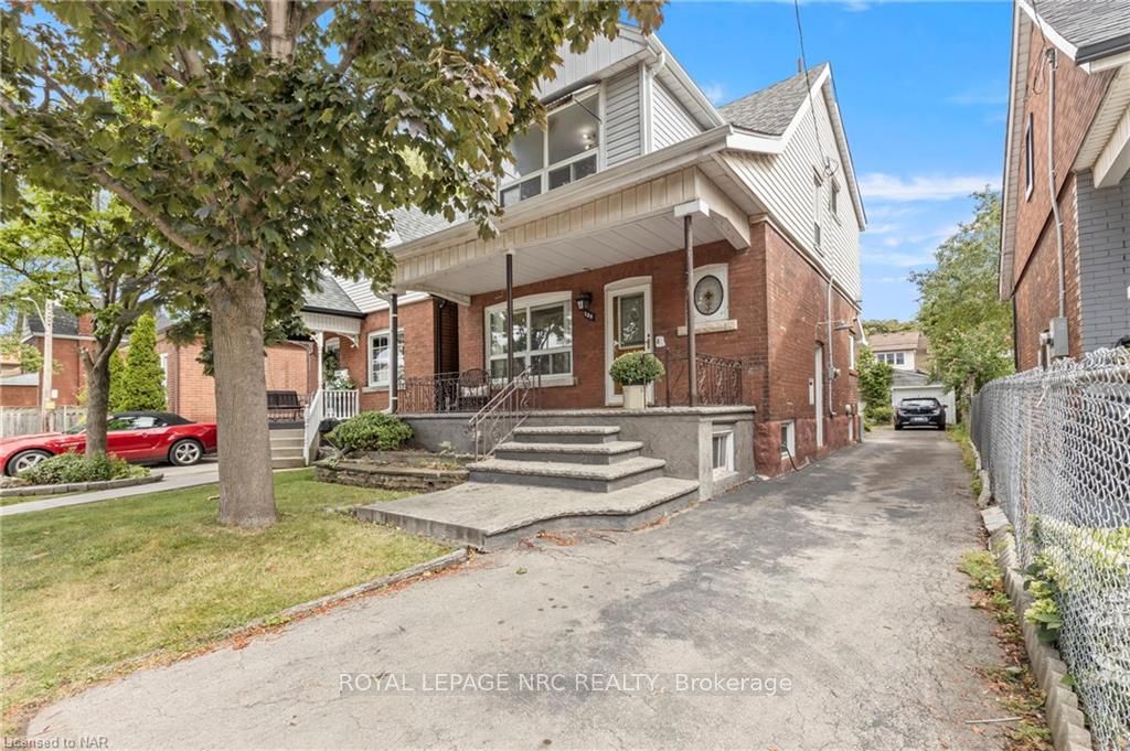 Front of 138 Balmoral Avenue N