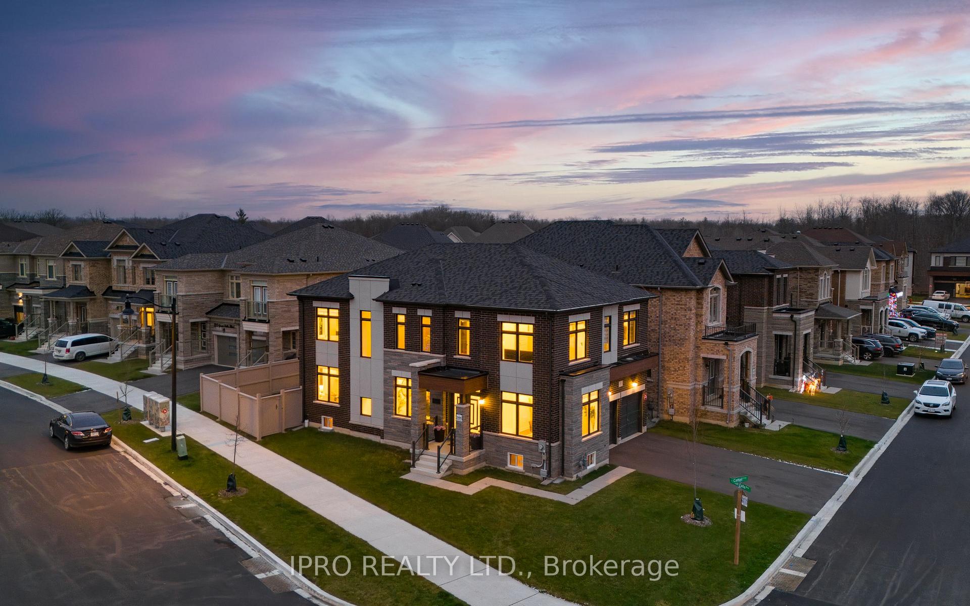 Photo 1 of 5 Cattail Crescent, Hamilton, Waterdown — HOMEH