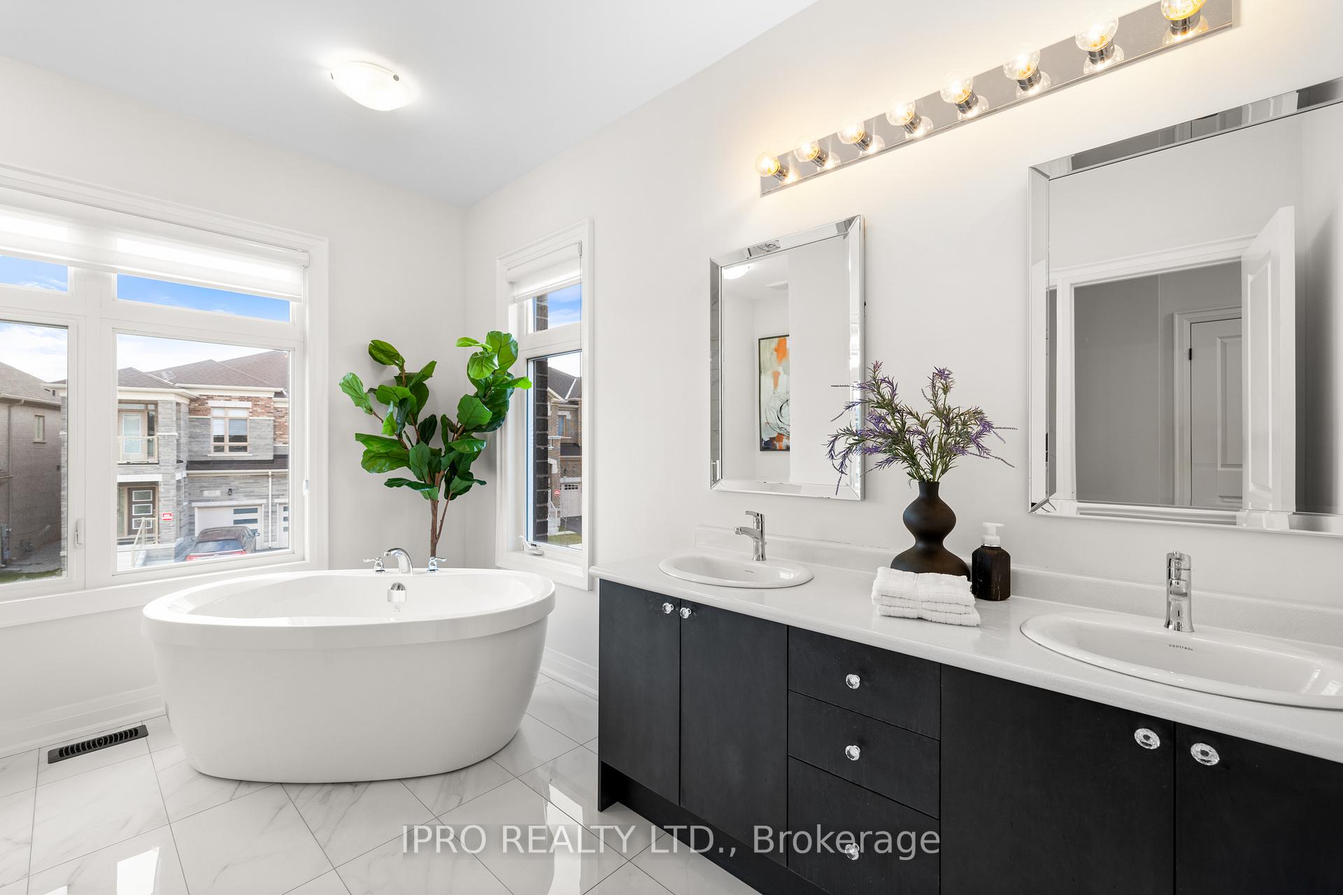 Photo 24 of 5 Cattail Crescent, Hamilton, Waterdown — HOMEH