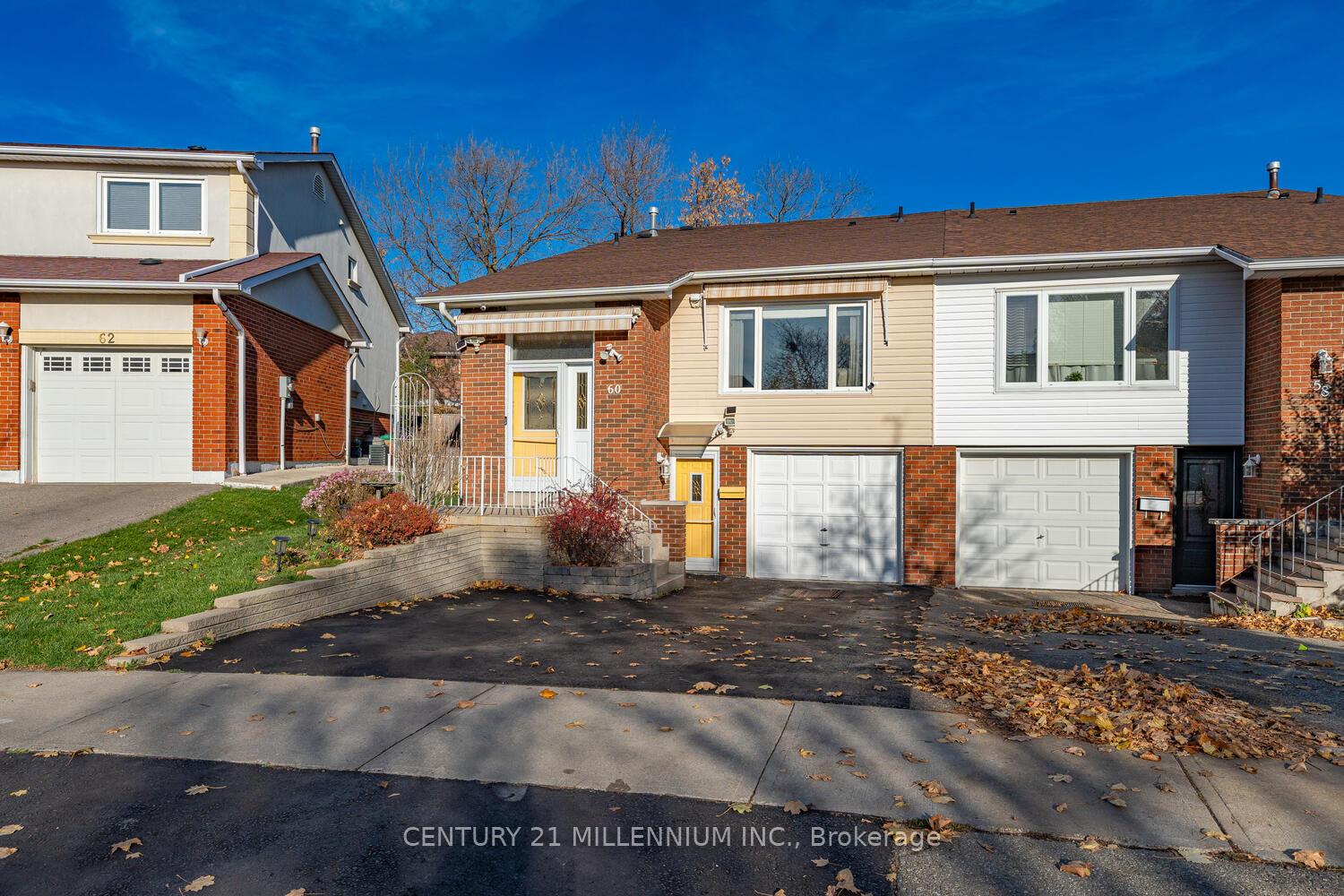 Photo 2 of 60 Camberley Crescent, Brampton, Brampton North — HOMEH