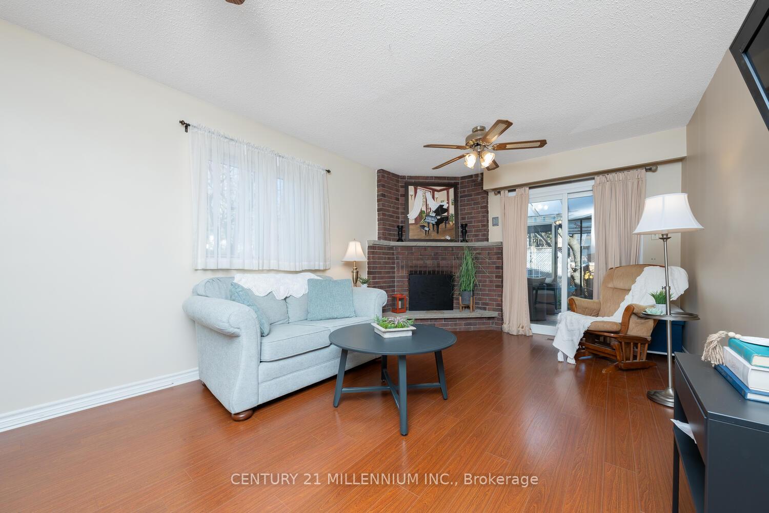 Photo 11 of 60 Camberley Crescent, Brampton, Brampton North — HOMEH