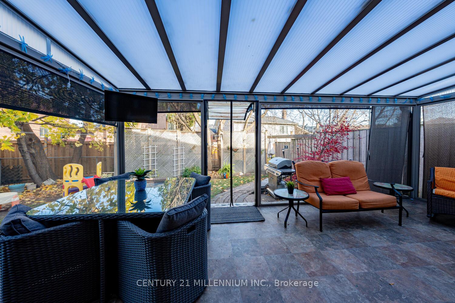 Photo 19 of 60 Camberley Crescent, Brampton, Brampton North — HOMEH