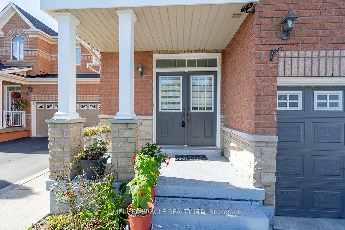 Photo 4 of 4 Princefield Place, Brampton, Sandringham-Wellington — HOMEH