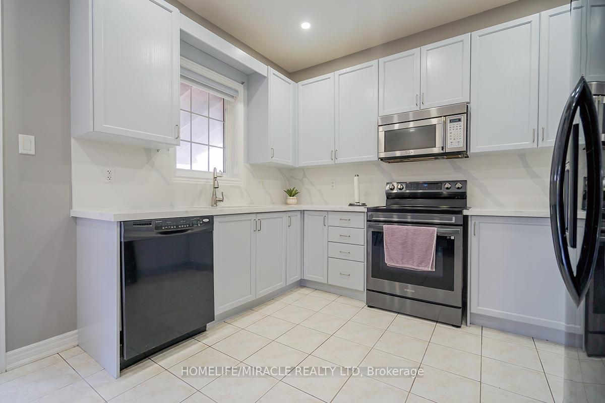 Photo 12 of 4 Princefield Place, Brampton, Sandringham-Wellington — HOMEH