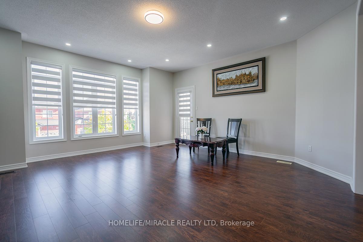 Photo 16 of 4 Princefield Place, Brampton, Sandringham-Wellington — HOMEH