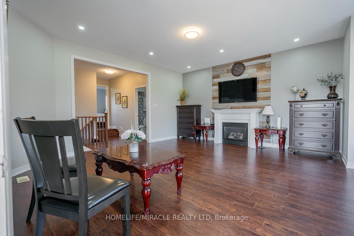 Photo 17 of 4 Princefield Place, Brampton, Sandringham-Wellington — HOMEH