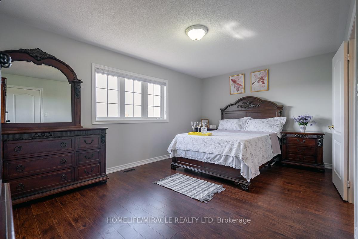 Photo 20 of 4 Princefield Place, Brampton, Sandringham-Wellington — HOMEH