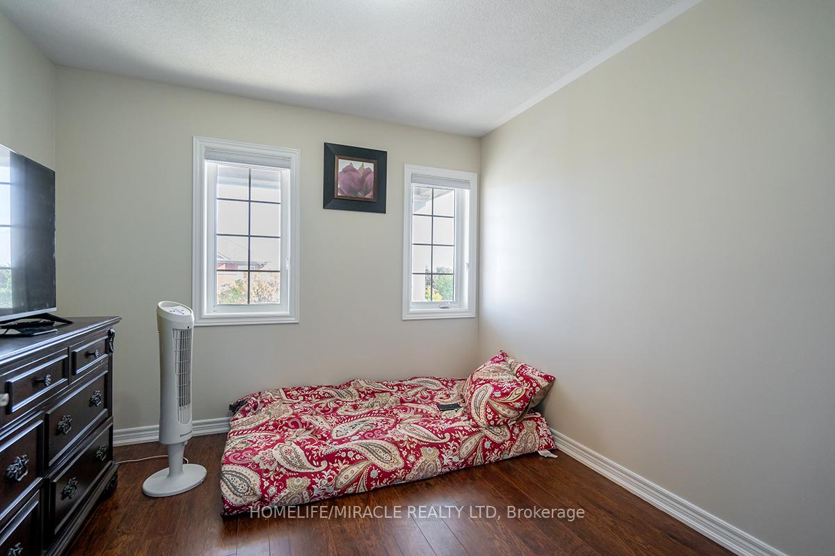Photo 28 of 4 Princefield Place, Brampton, Sandringham-Wellington — HOMEH