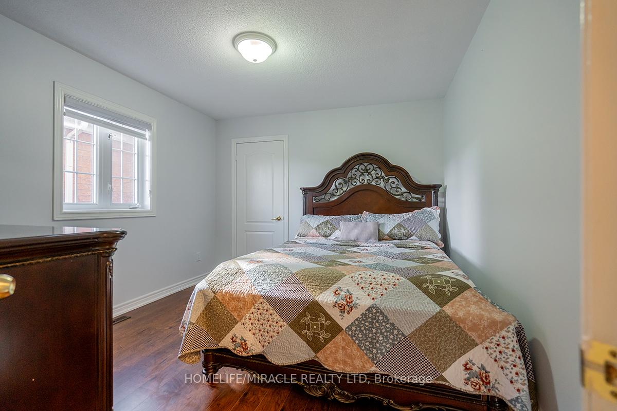 Photo 30 of 4 Princefield Place, Brampton, Sandringham-Wellington — HOMEH