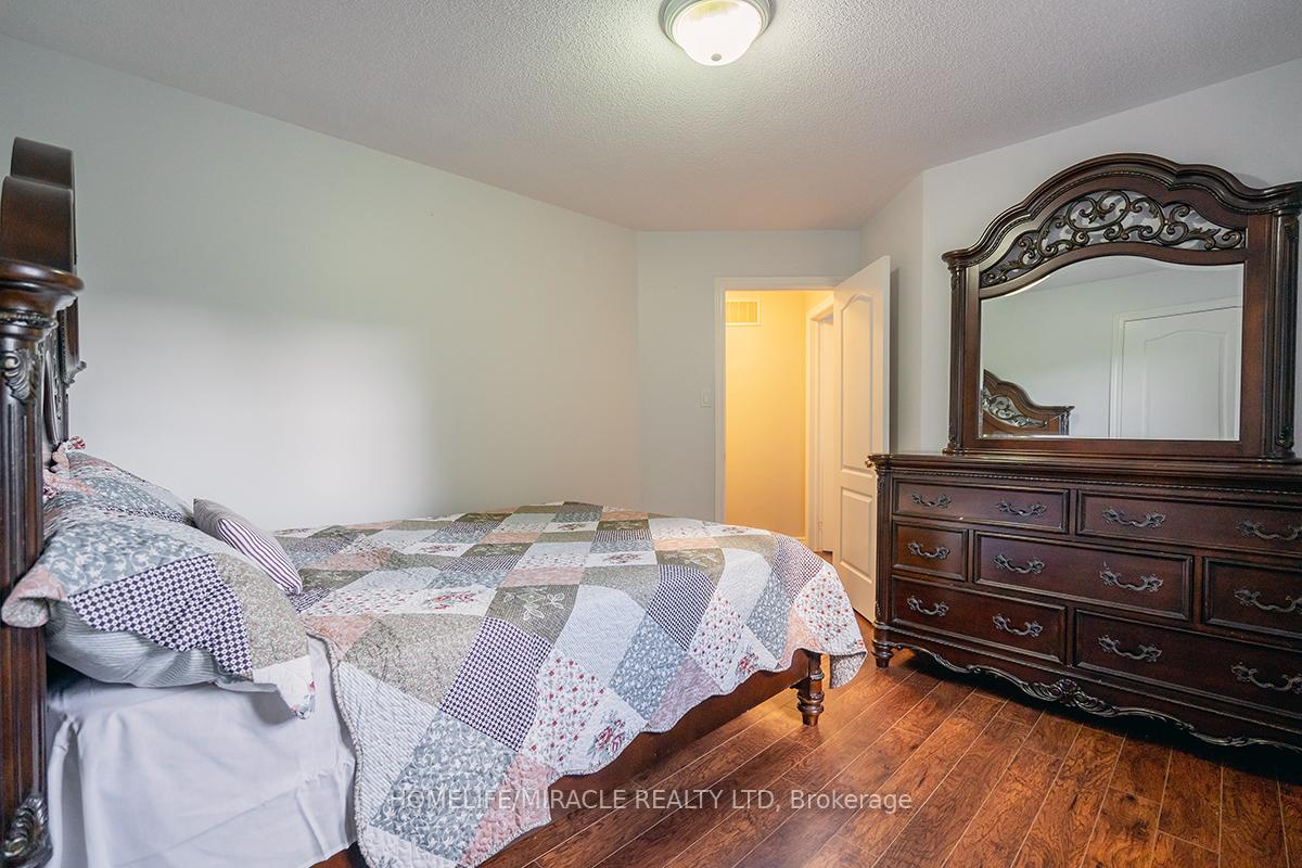 Photo 31 of 4 Princefield Place, Brampton, Sandringham-Wellington — HOMEH