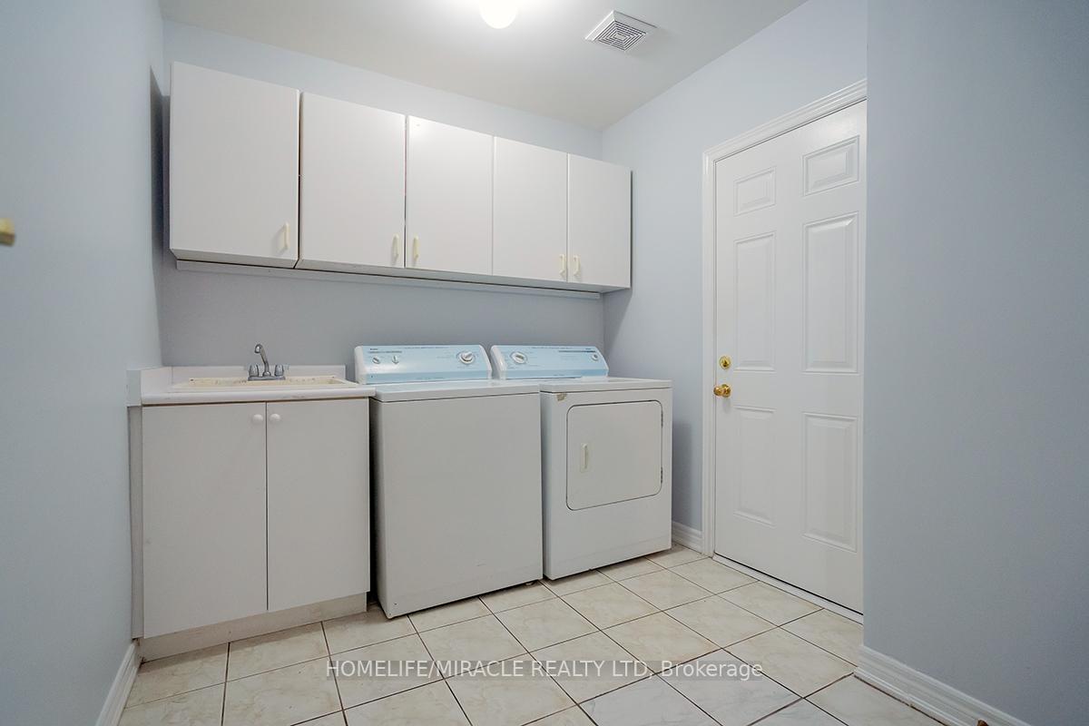 Photo 33 of 4 Princefield Place, Brampton, Sandringham-Wellington — HOMEH