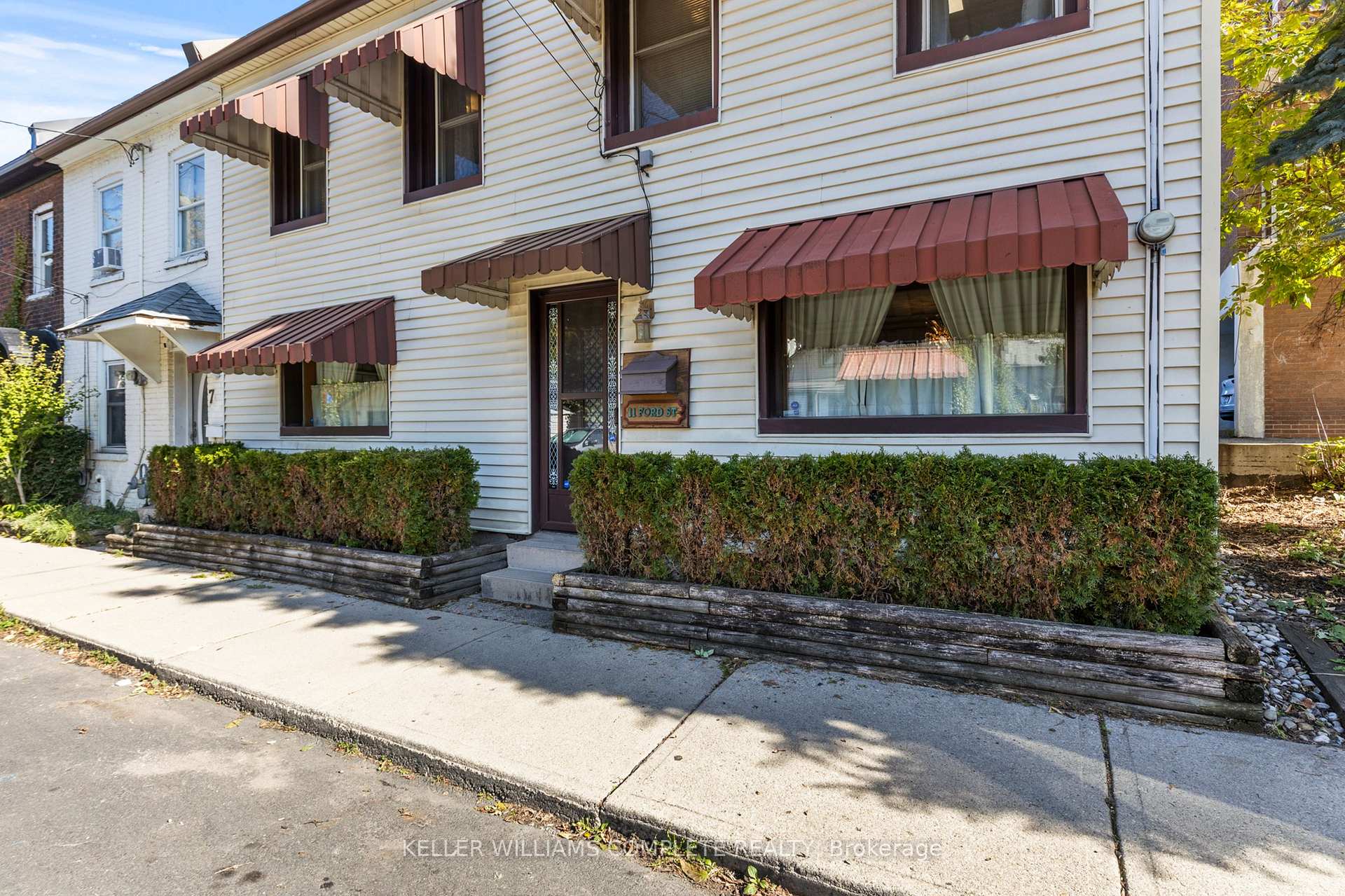 Photo 3 of 11 Ford Street, Hamilton, Corktown — HOMEH