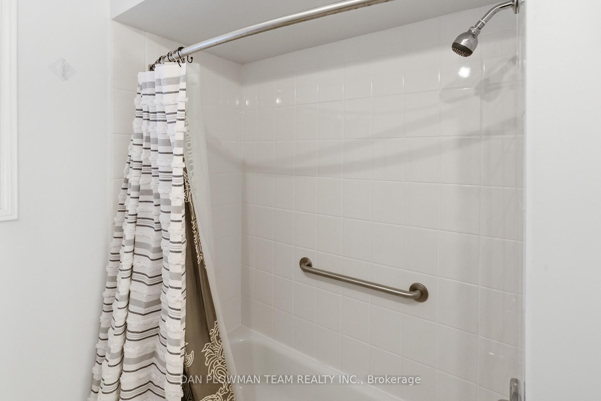 Photo 36 of 8 Aldcroft Crescent, Clarington, Bowmanville — HOMEH