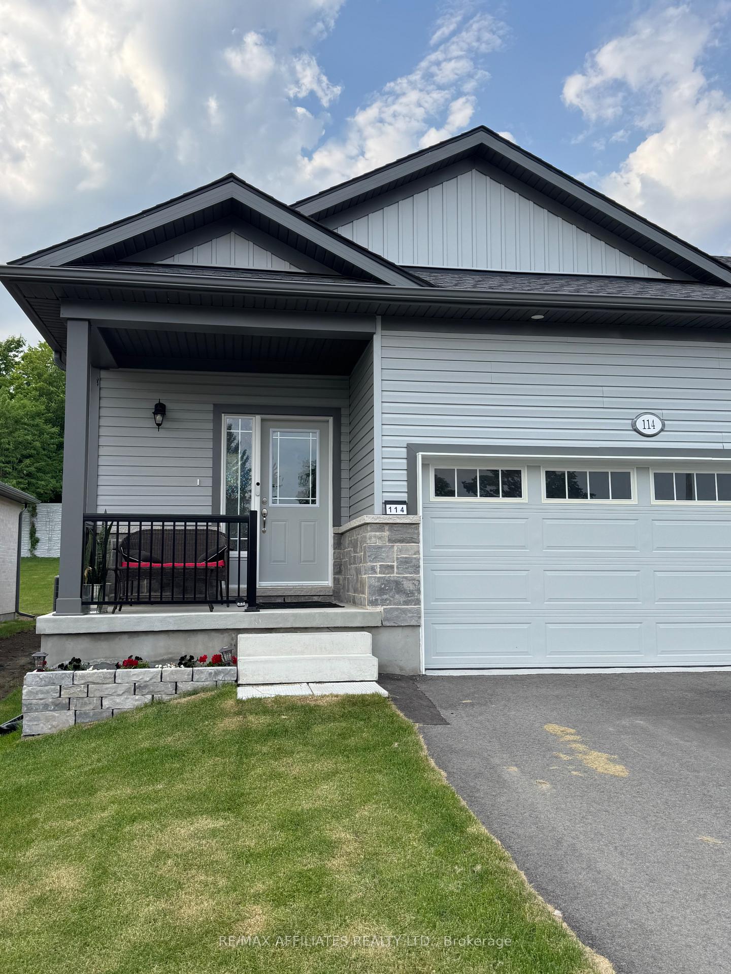 Photo 3 of 114 Adley Drive, Brockville — HOMEH