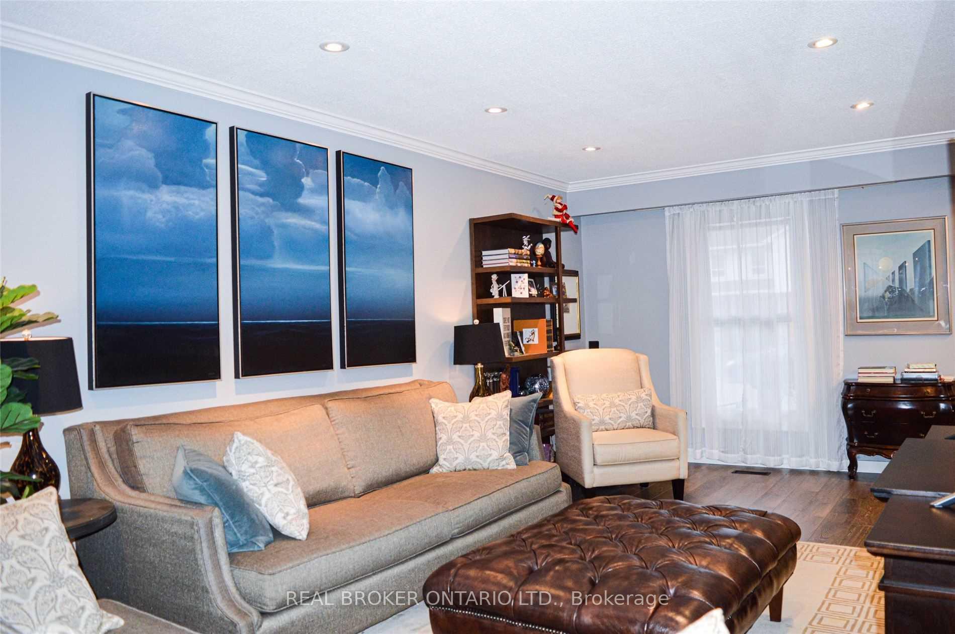 Photo 4 of 14 Panter Crescent, Ajax, South West — HOMEH