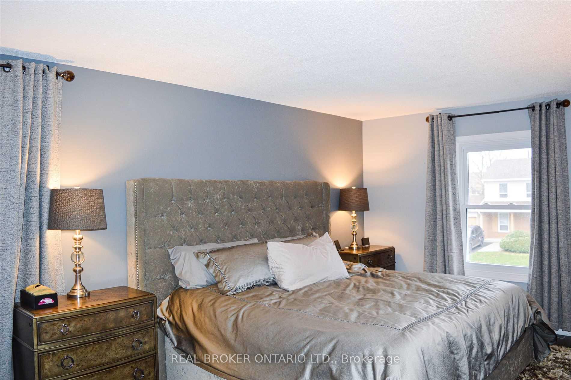 Photo 15 of 14 Panter Crescent, Ajax, South West — HOMEH