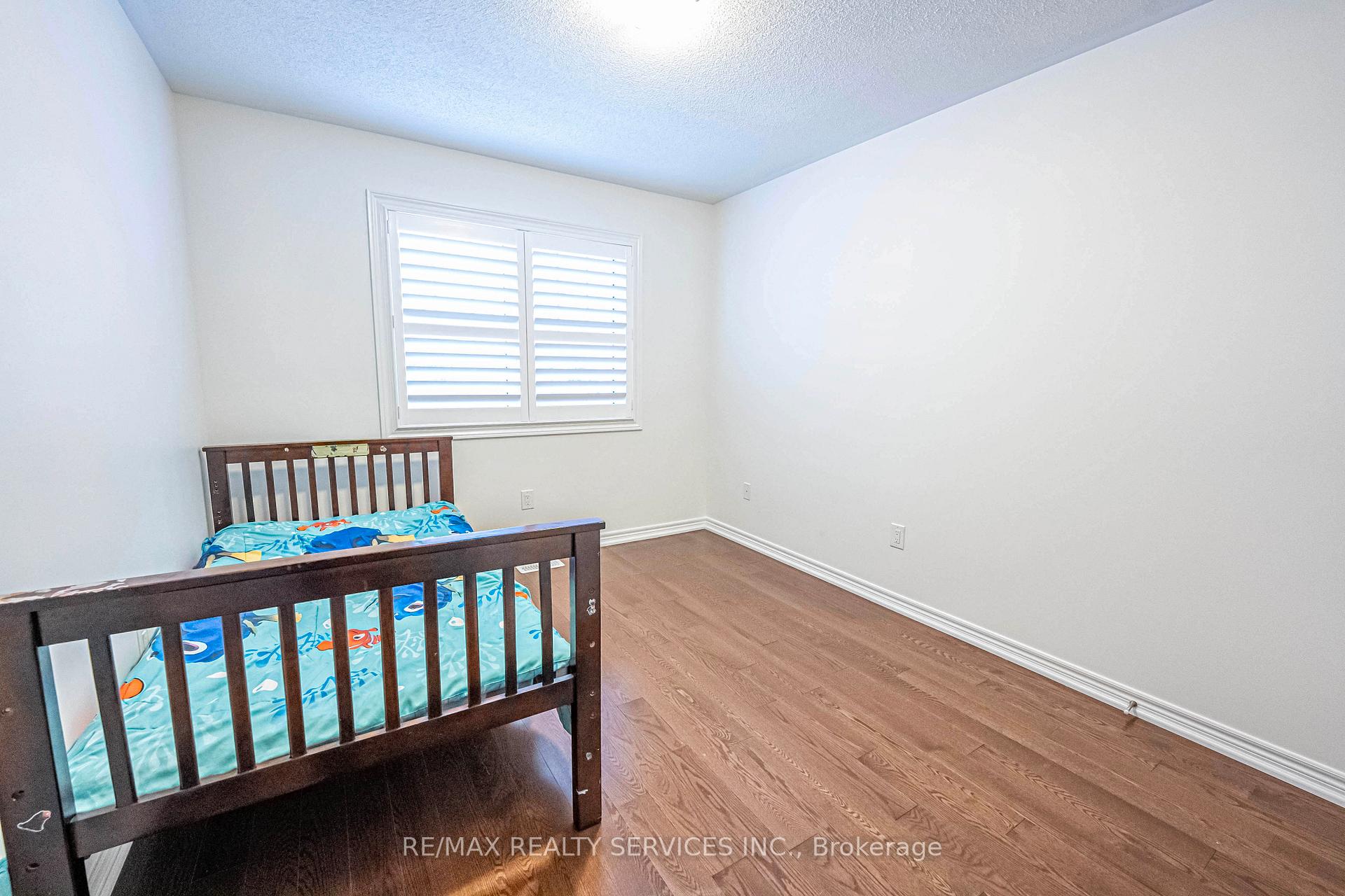 Photo 29 of 62 Hogan Manor Drive, Brampton, Northwest Brampton — HOMEH