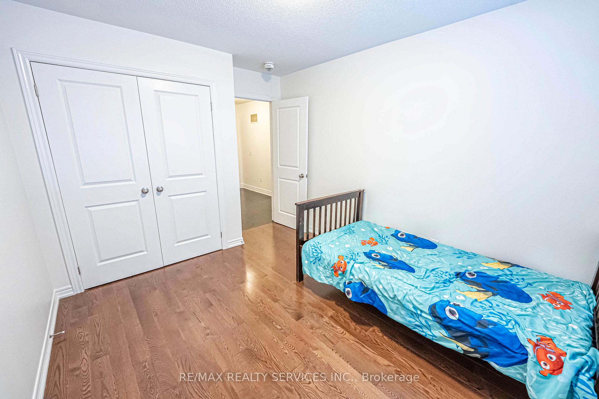 Photo 31 of 62 Hogan Manor Drive, Brampton, Northwest Brampton — HOMEH