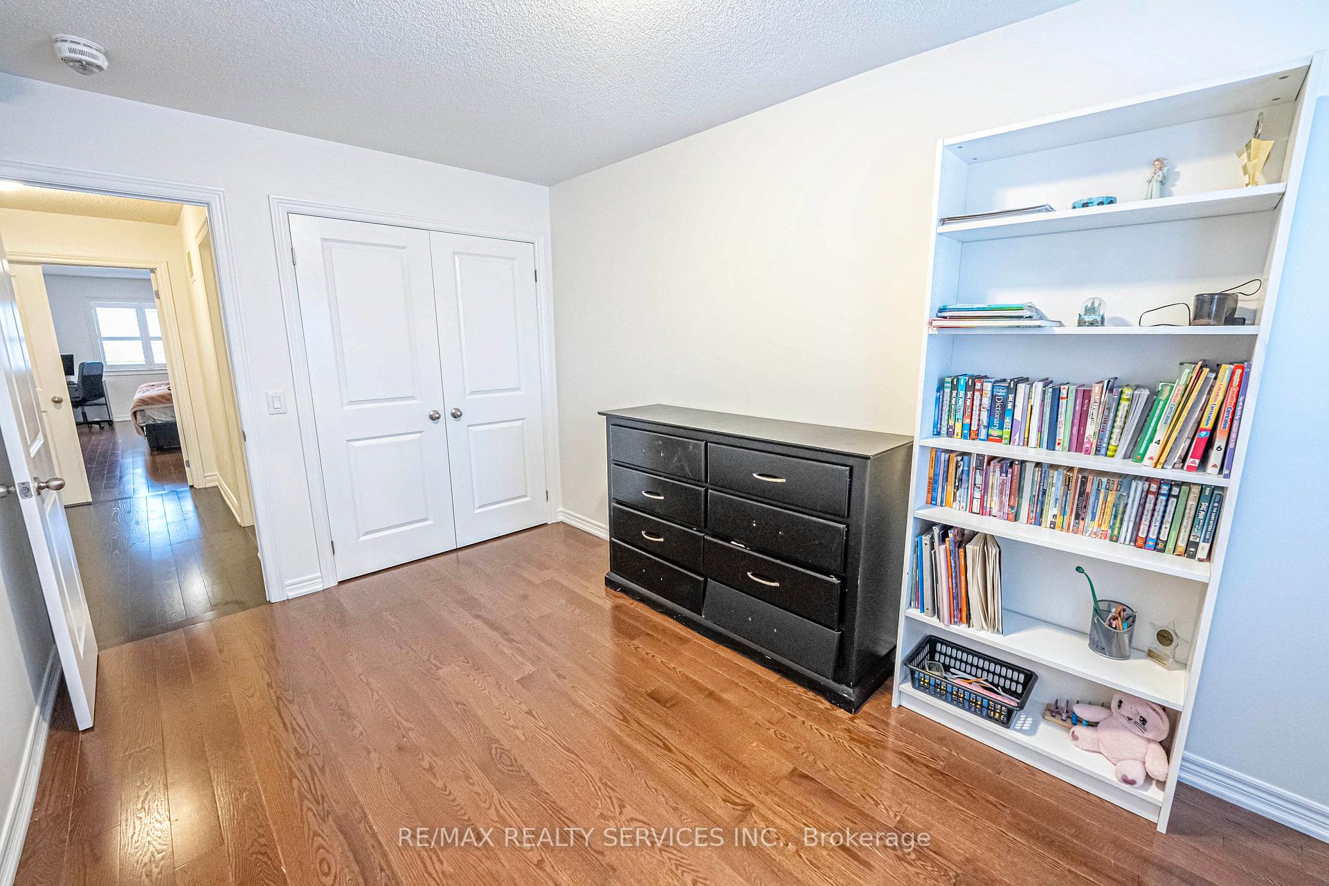 Photo 33 of 62 Hogan Manor Drive, Brampton, Northwest Brampton — HOMEH