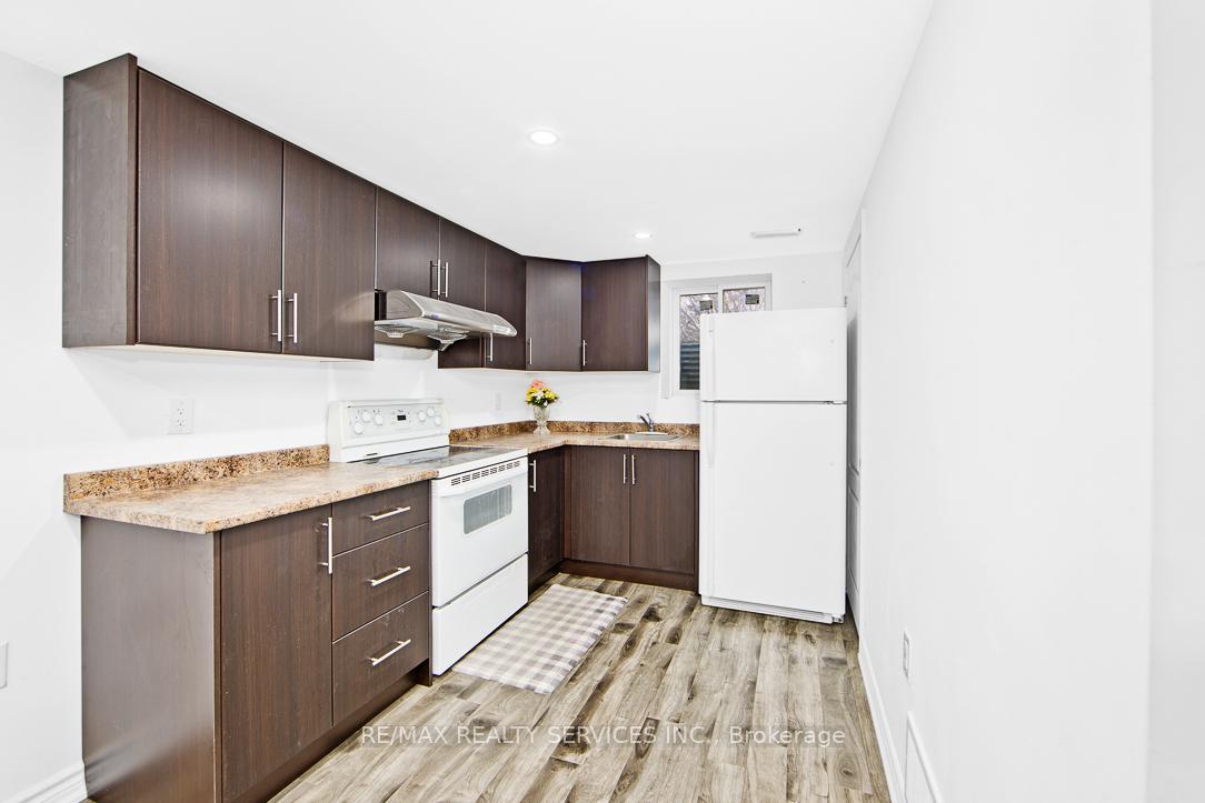 Photo 15 of 58 Watson Crescent, Brampton, Brampton East — HOMEH