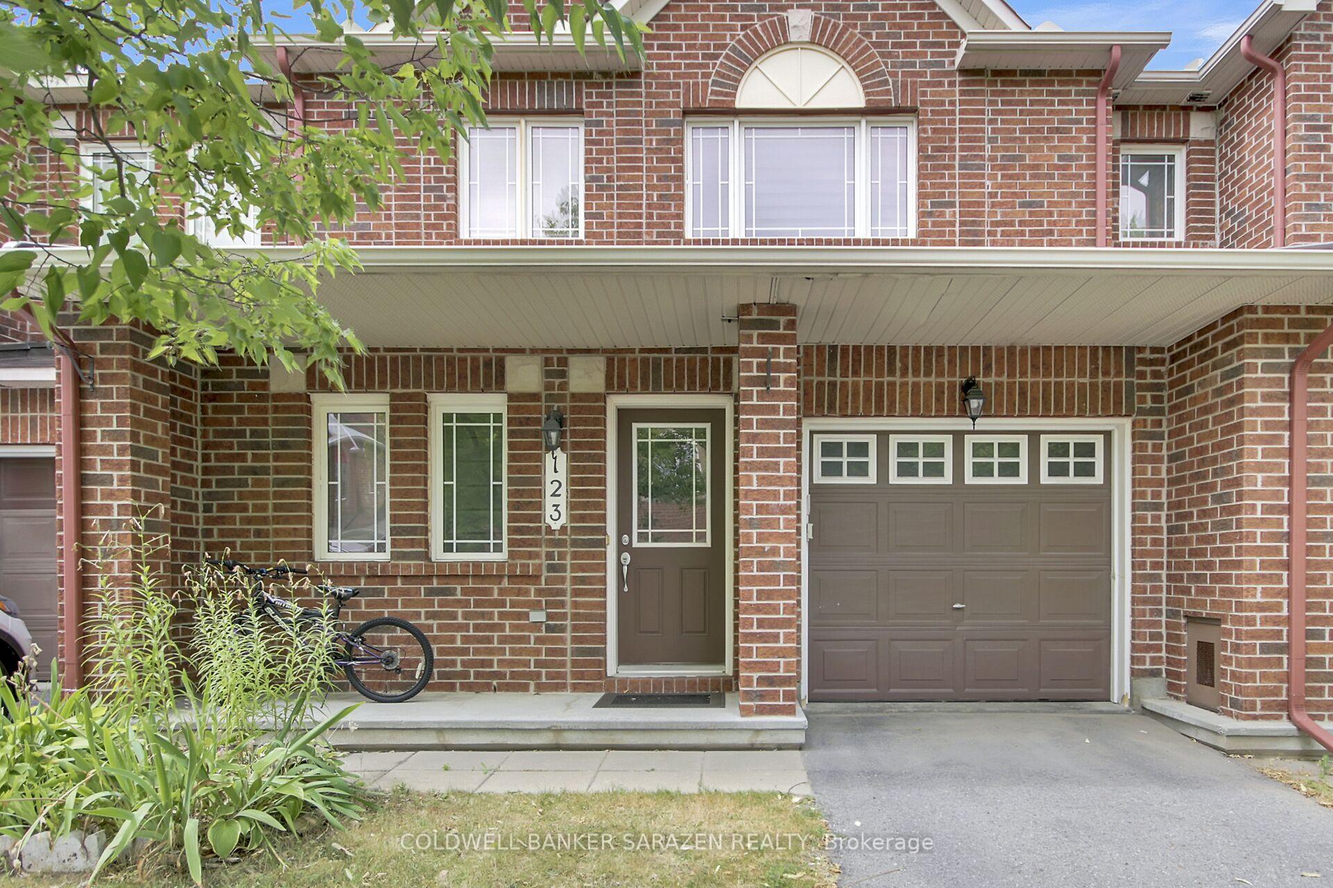 Photo 7 of 123 Tacom Circle, Ottawa, Barrhaven - Strandherd — HOMEH