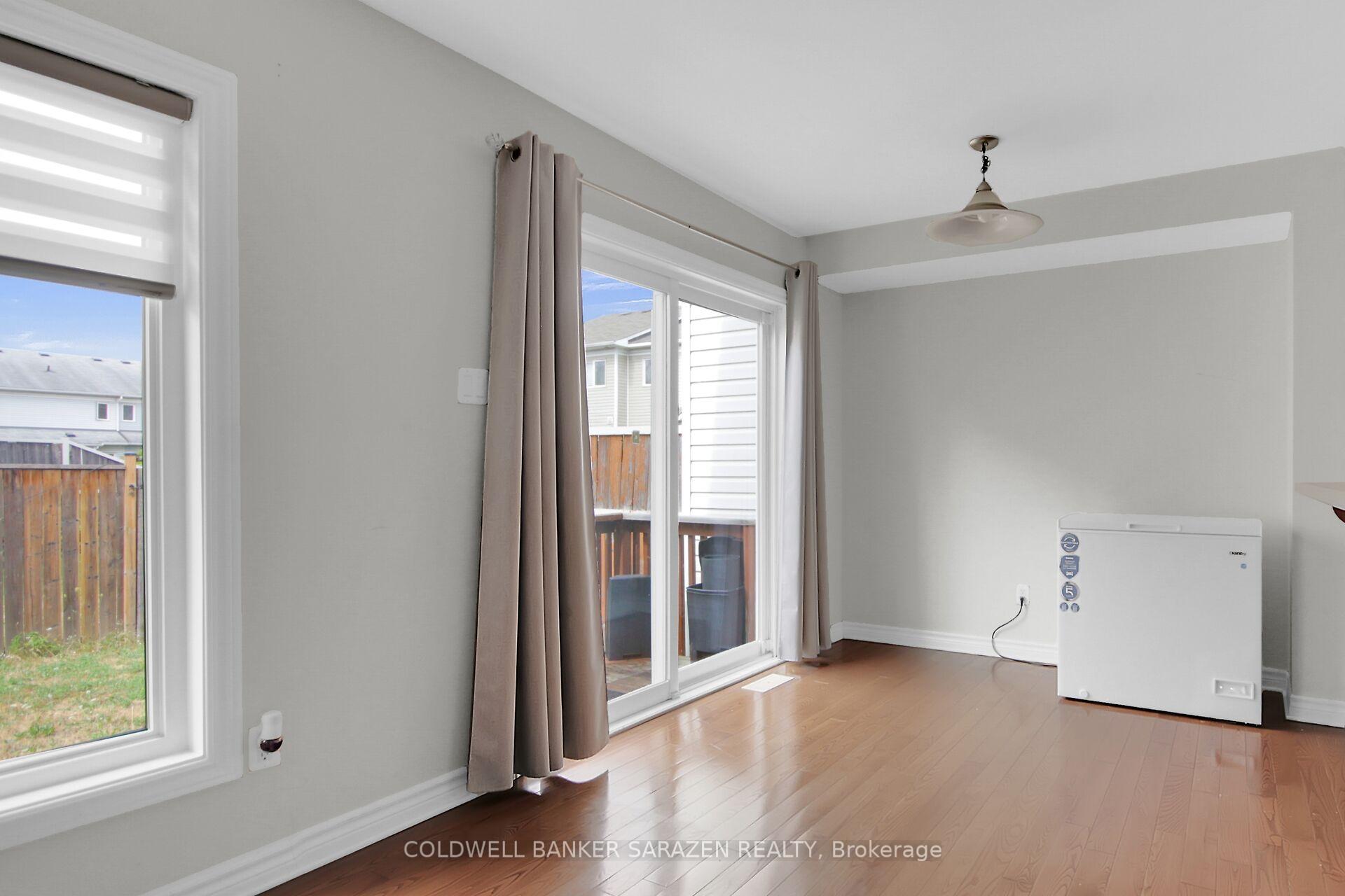 Photo 4 of 123 Tacom Circle, Ottawa, Barrhaven - Strandherd — HOMEH