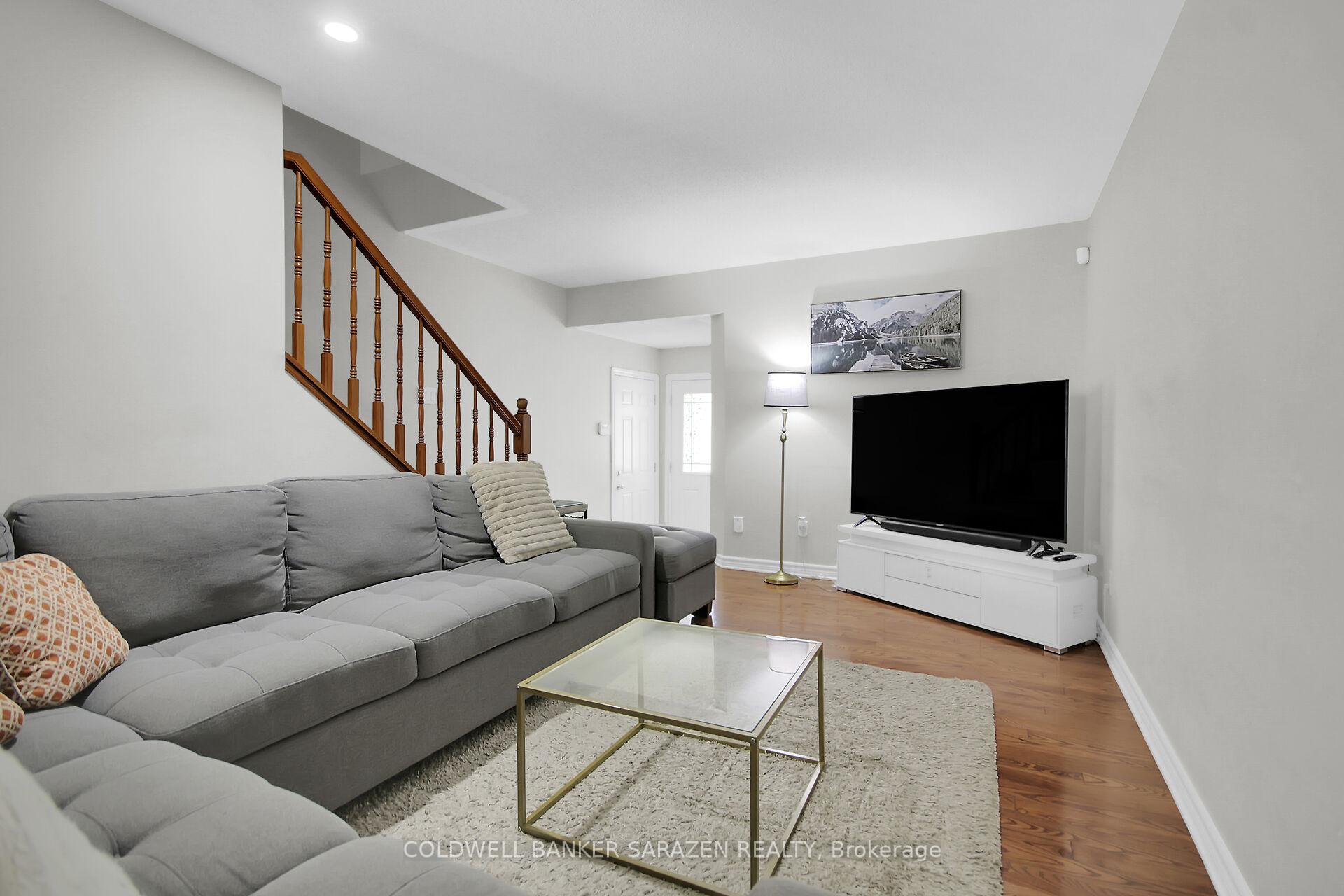 Photo 5 of 123 Tacom Circle, Ottawa, Barrhaven - Strandherd — HOMEH