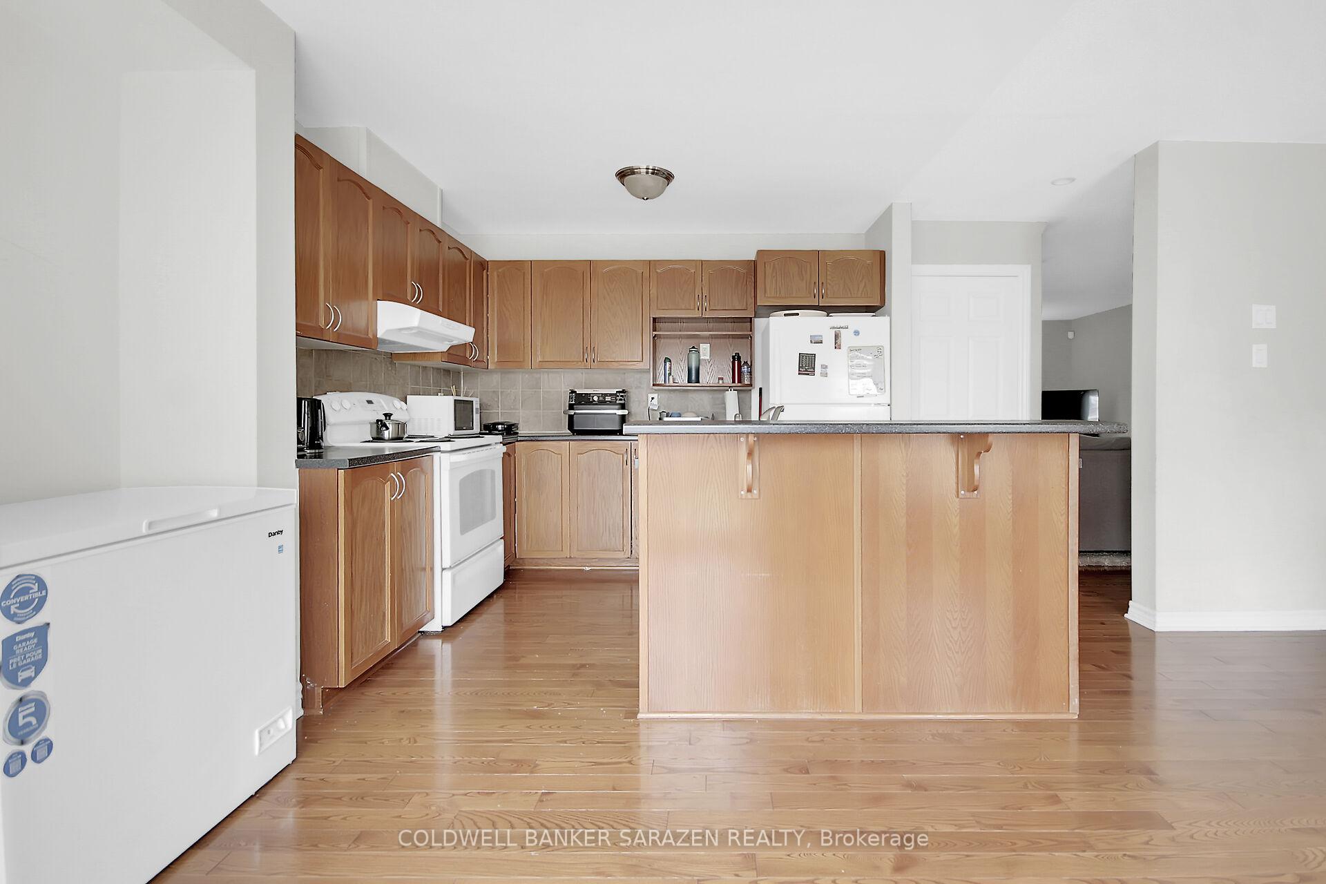 Photo 12 of 123 Tacom Circle, Ottawa, Barrhaven - Strandherd — HOMEH