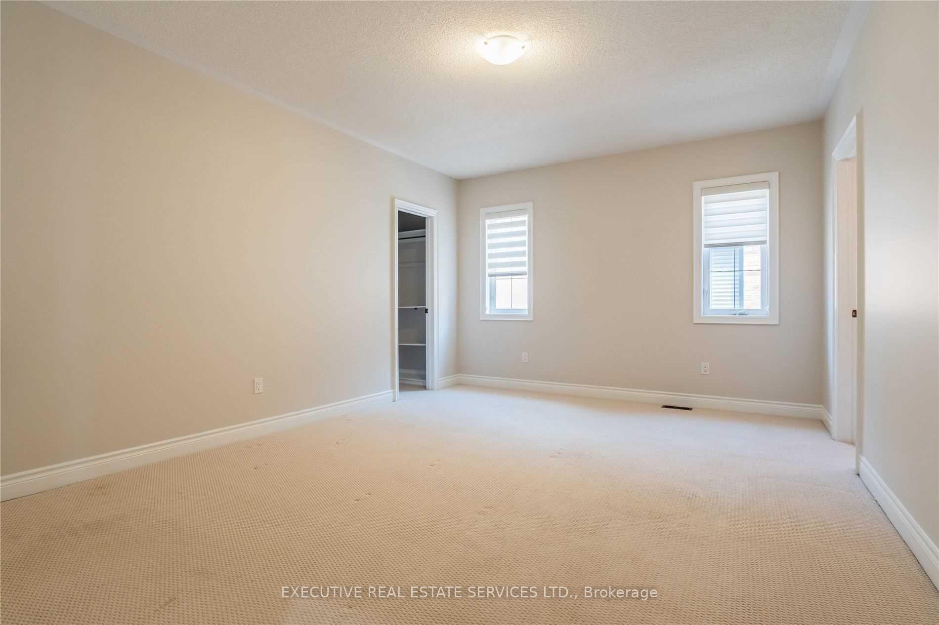 Photo 15 of 48 Foothills Crescent, Brampton, Toronto Gore Rural Estate — HOMEH