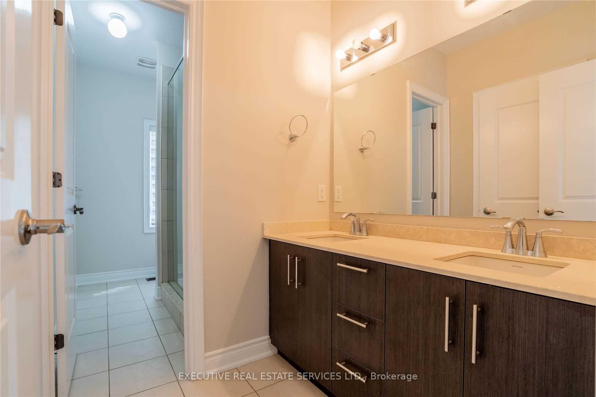 Photo 25 of 48 Foothills Crescent, Brampton, Toronto Gore Rural Estate — HOMEH