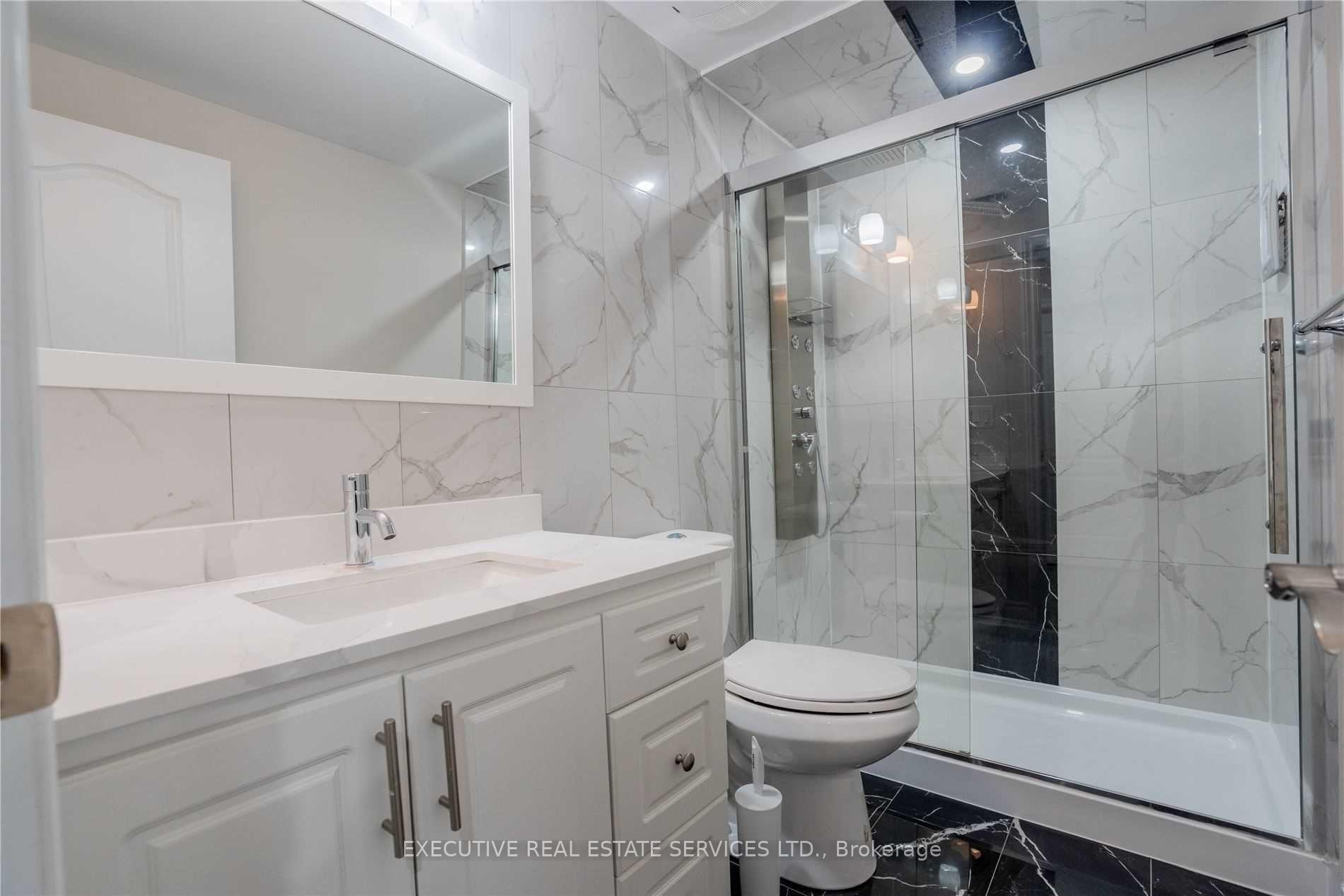 Photo 31 of 48 Foothills Crescent, Brampton, Toronto Gore Rural Estate — HOMEH