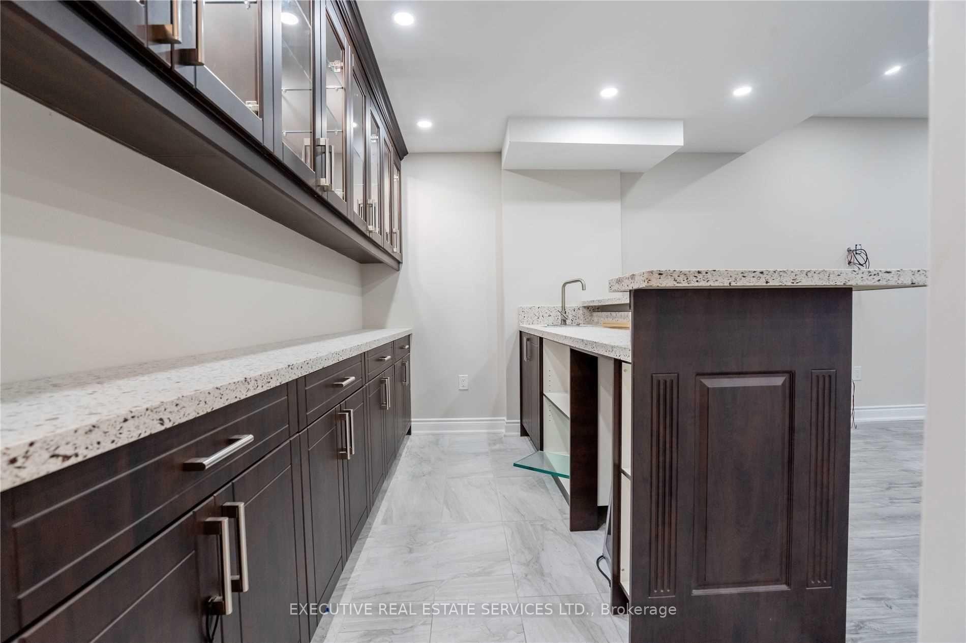 Photo 33 of 48 Foothills Crescent, Brampton, Toronto Gore Rural Estate — HOMEH